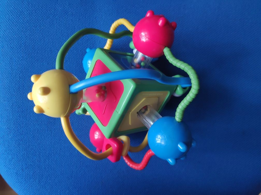 Розвиваюча іграшка сортер Магічний куб
