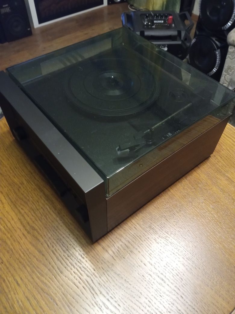 Gramofon retro RP 135