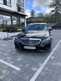 Mercedes E220 4 Matic