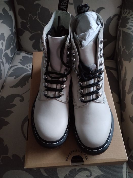 Buty Dr. Martens 1460 Pascal Hardware r.37 skóra licowa