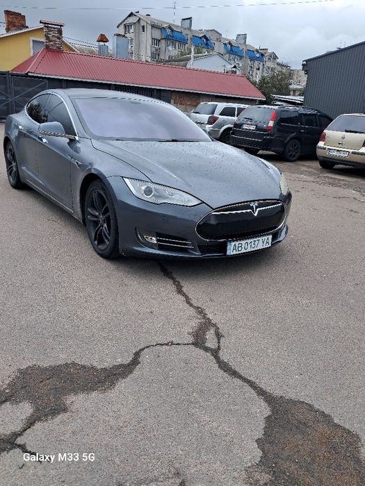 Tesla S , простая продажа , обмен