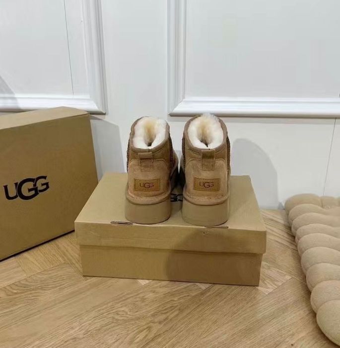 Жіночі чоботи UGG уггі