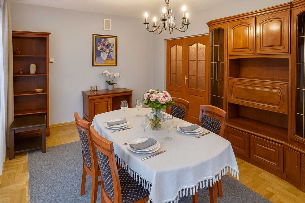 • Dom 225 m² • Nisko • 16 AR • Gotowe do zamieszkania