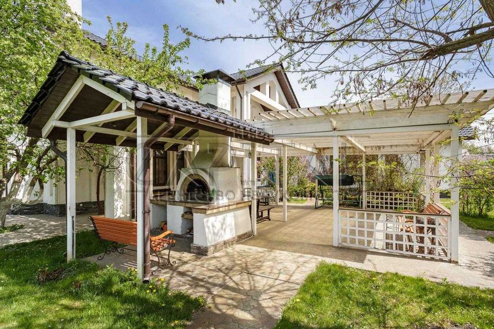 Здається в оренду ідеальний сімейний будинок в Рожнах 450м2 50 соток