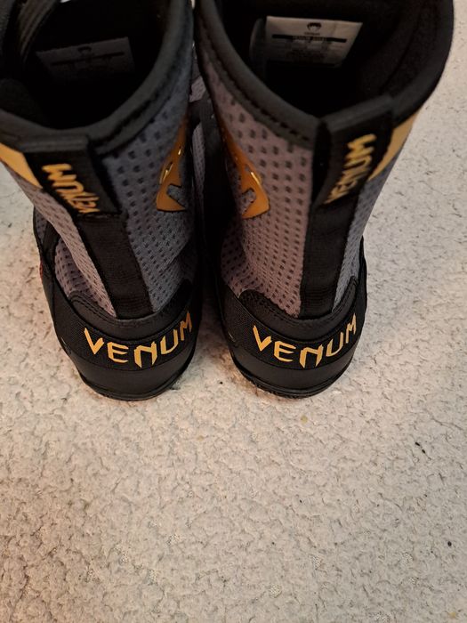 Боксерки Venum elite 43р