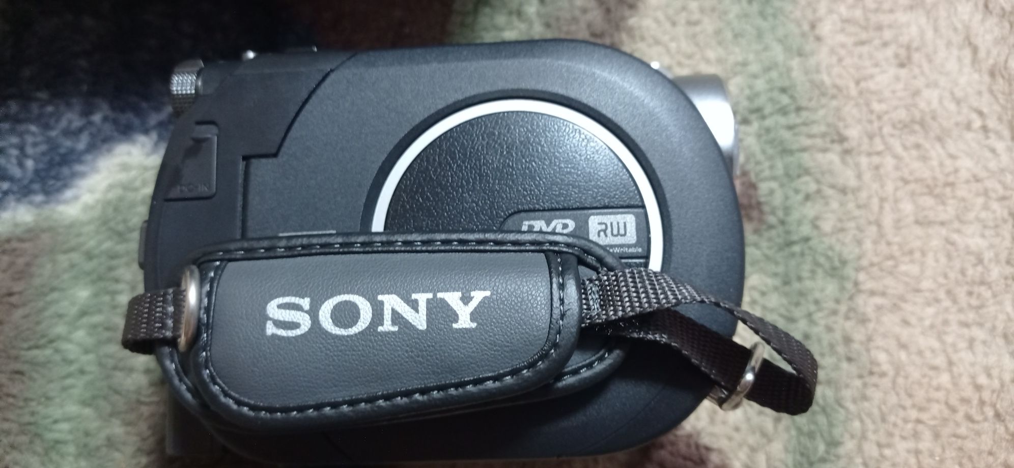Видеокамера Sony продам или обменяю