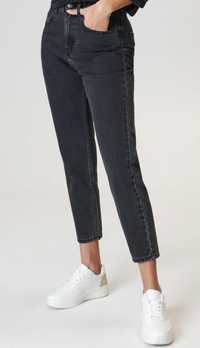 Spodnie jeansowe mom fit Sinsay czarne 40