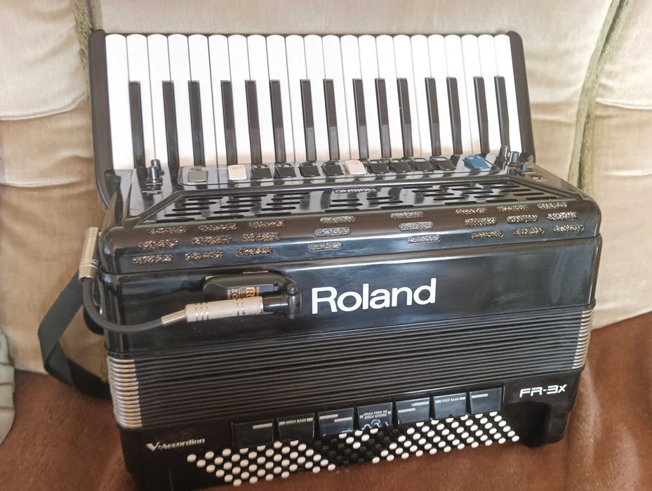 Akordeony każdej marki .chcę kupić.