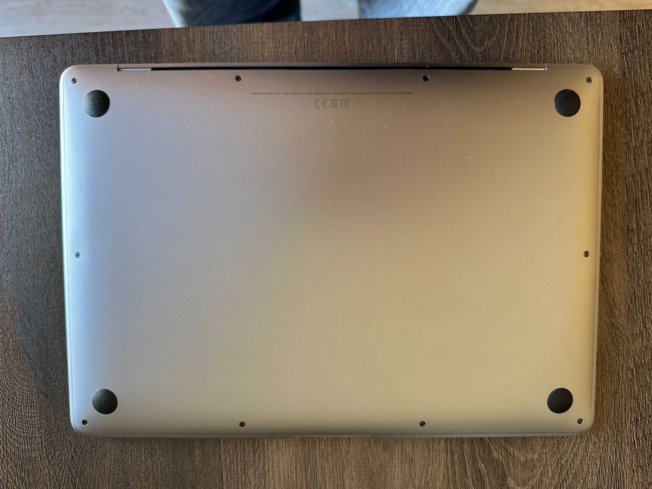 MacBook Air M1 – 16GB RAM / 256GB SSD – Excelente estado