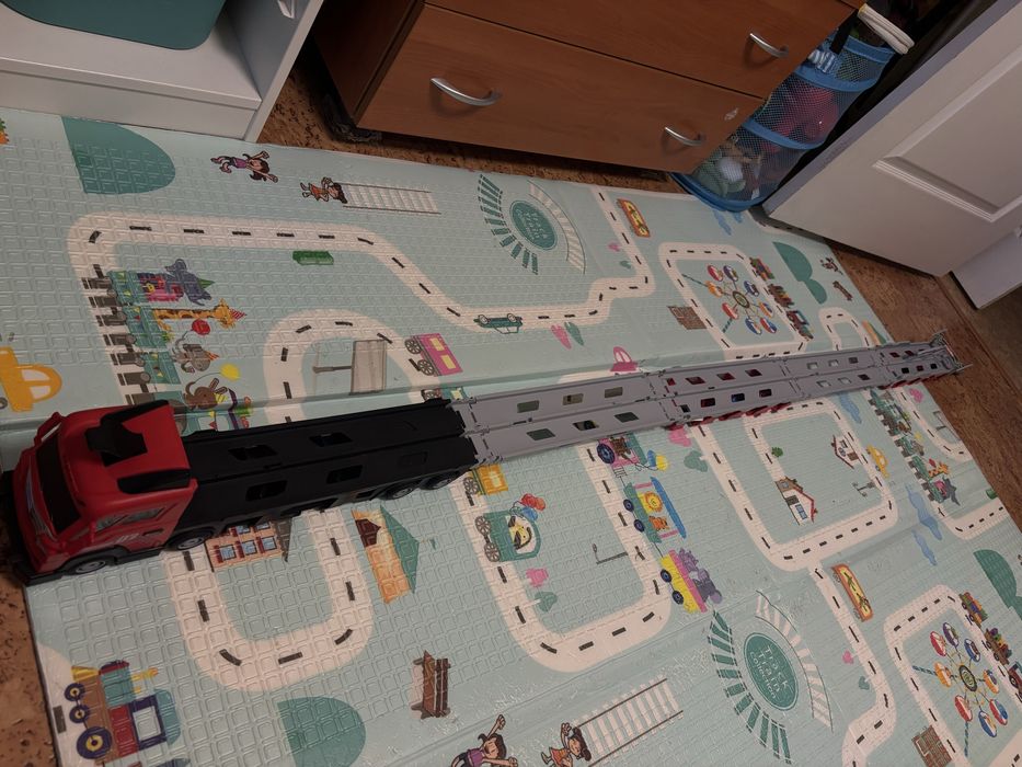 Іграшкова фура, автовоз , вантажівка