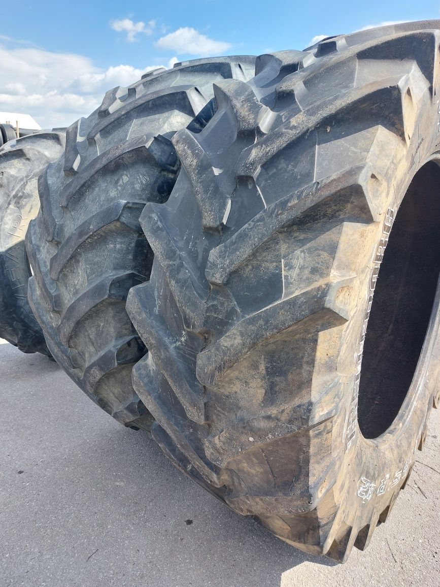 650/65R42 Trelleborg TM800 opony używane rolnicze para