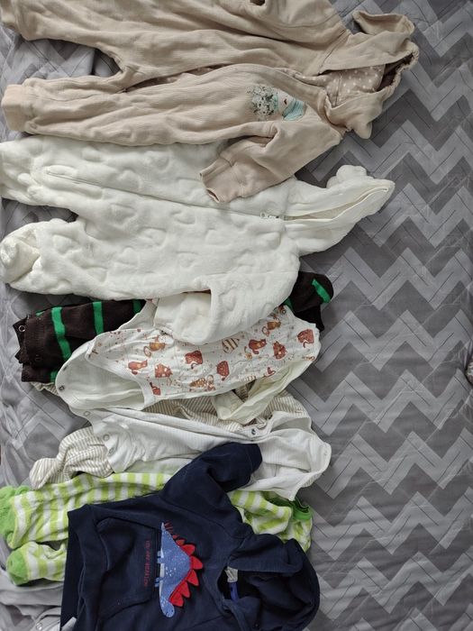 Вещи на малыша от 3 до 5 месяцев