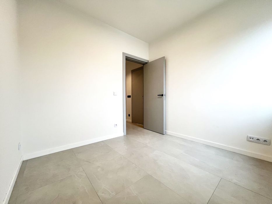 Przestronne mieszkanie w nowym budynku. Pierwszy najem!