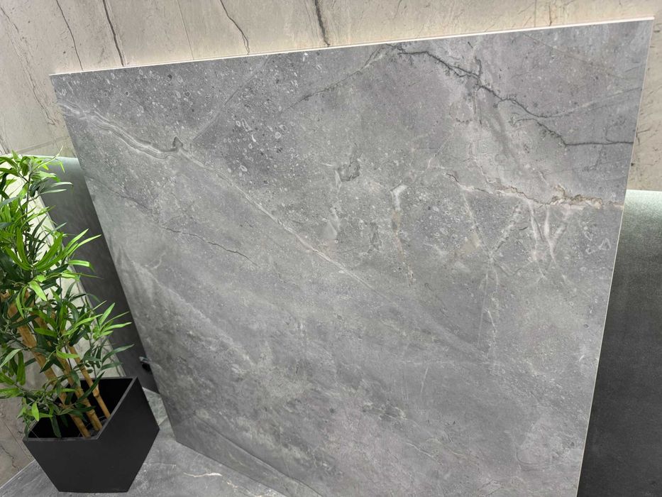 Szary twardy marmuropodobny gres 60x60 z żyłą matowy WYPRZEDAŻ