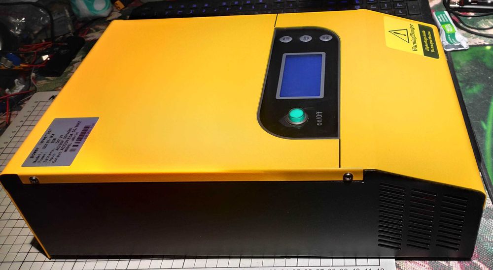 Інвертор гібридний 1кВт 12В низькочастотний