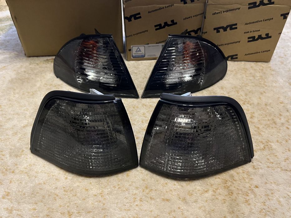 Дымчатые, белые указатели поворота, поворотники BMW 3 E36 E46 E34 E38