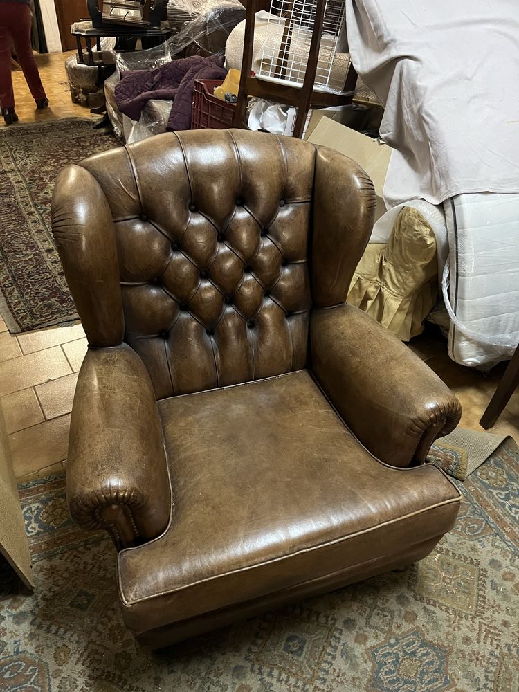 Sofas de orelhas em pele de carneira