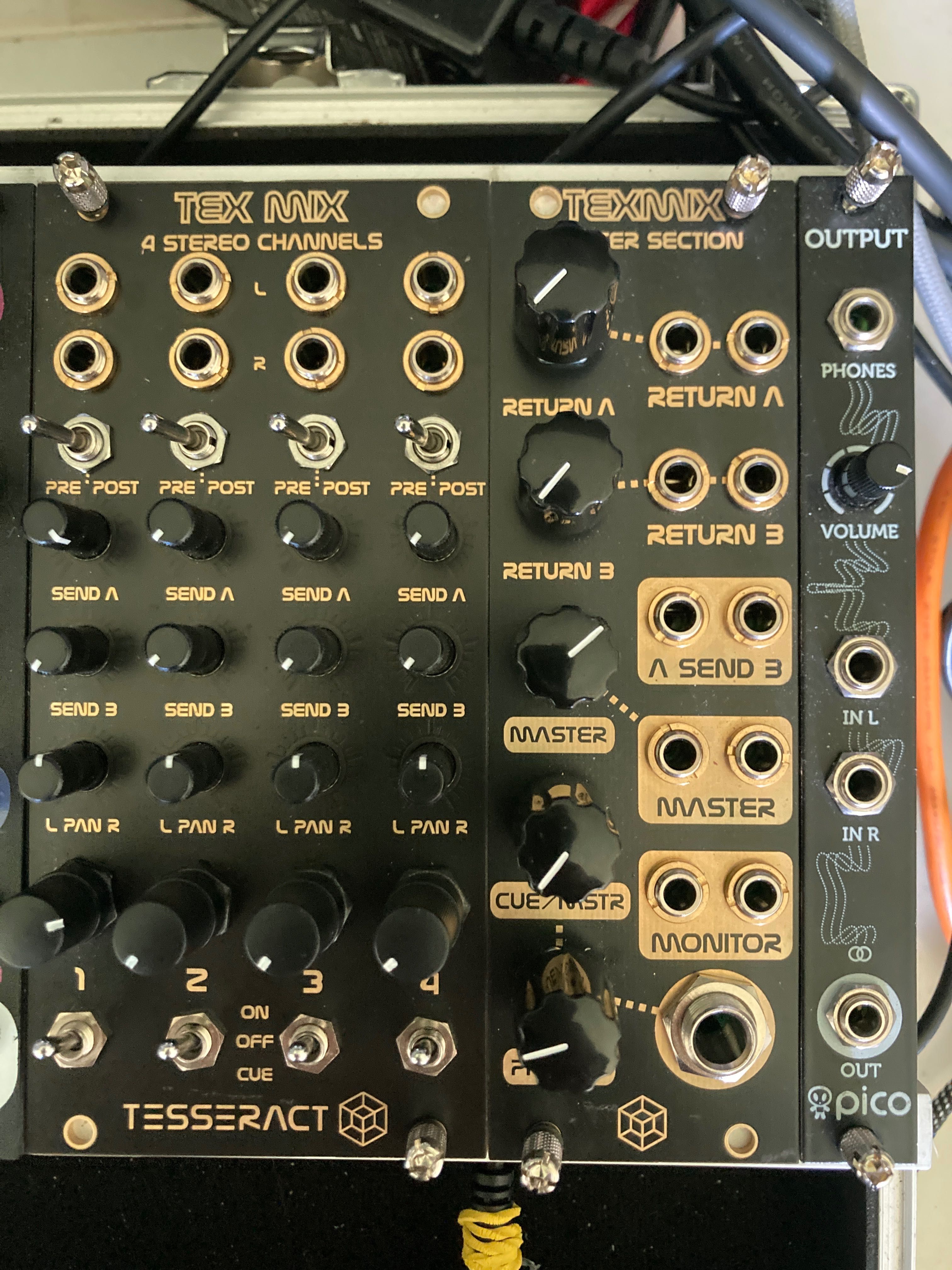 Modulos Eurorack - Oxi Coral/Tex Mix/Behringer CP1A/Pico Output