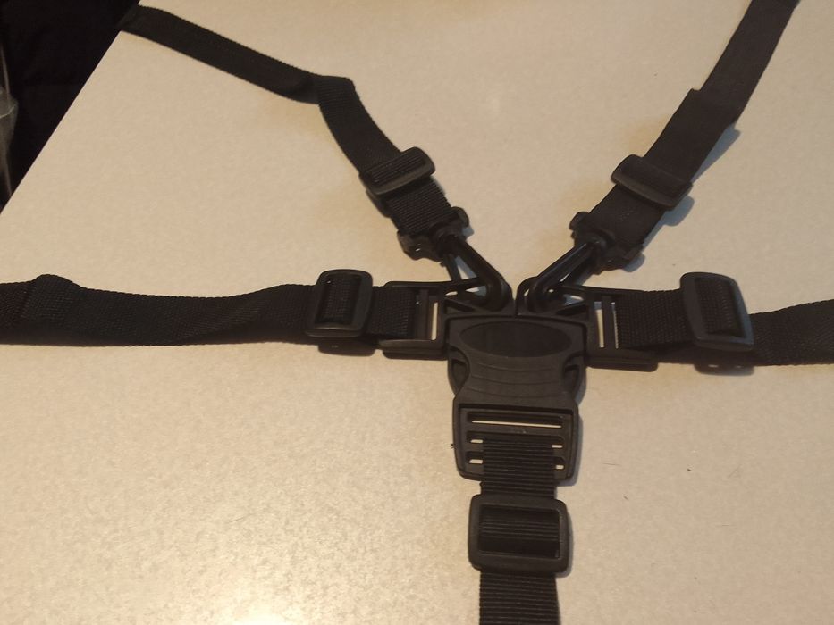 Szelki uniwersalne do wózków dziecięcych