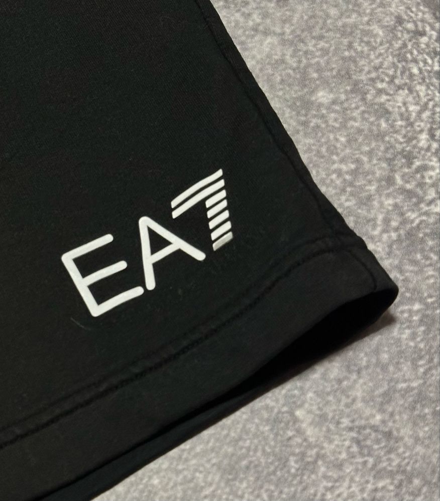 Шорти Emporio Armani EA7 оригінал