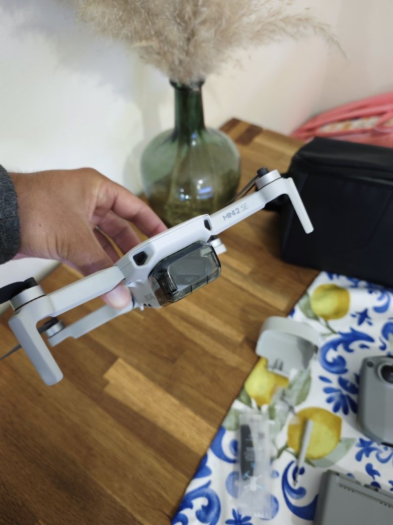 Drone DJI mini 2 se FLY more combo