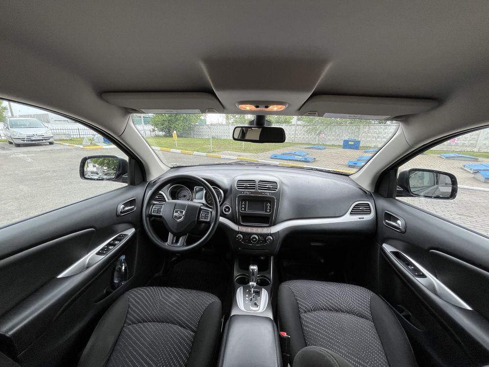 Dodge Journey 2,4 мінімальну пошкодження, відмінний стан
