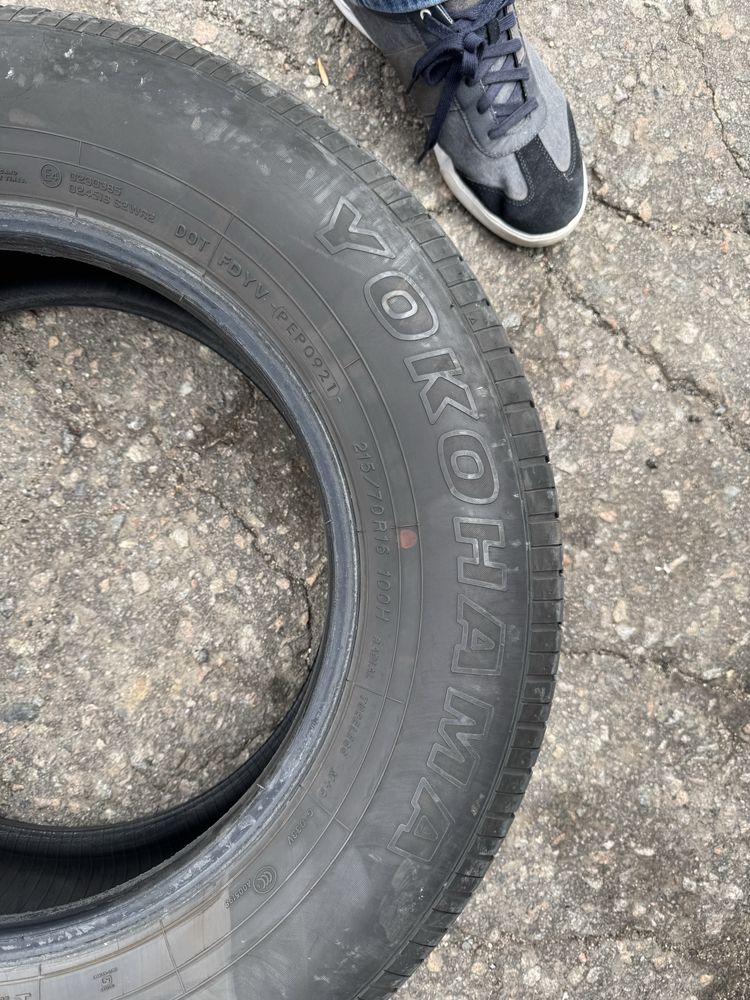 Yokohama geolandar G033 215/70 R16