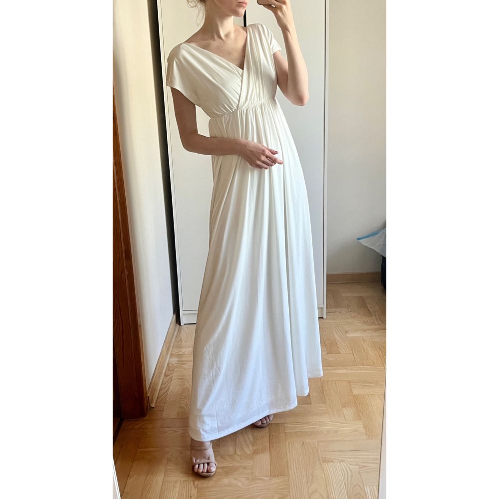 Nowa suknia ślubna na sesje ciążowa dluga biala sukienka