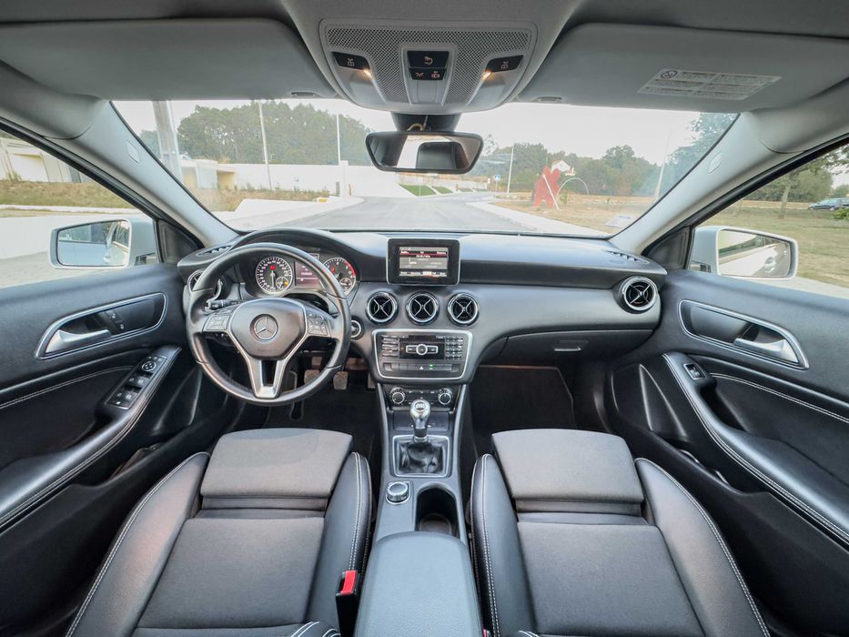Mercedes-Benz A180 Urban Edition | Trato de Financiamento