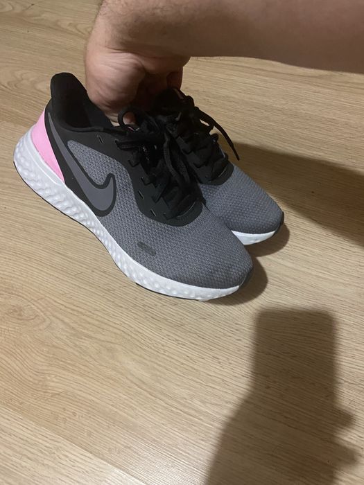 Кросовки Nike Wmns Revolution 5 ориг