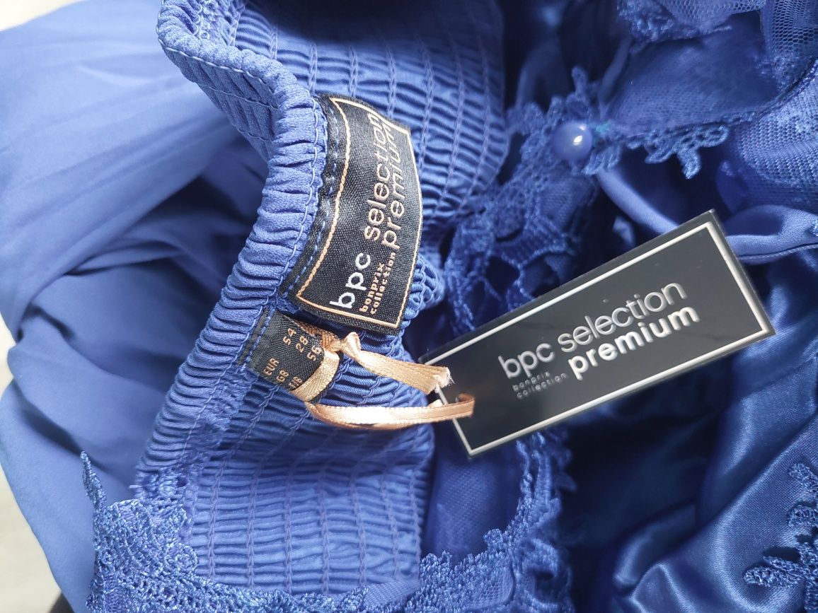 Elegancka chabrowa kobaltowa sukienka z koronką plus size 54 56 wesele