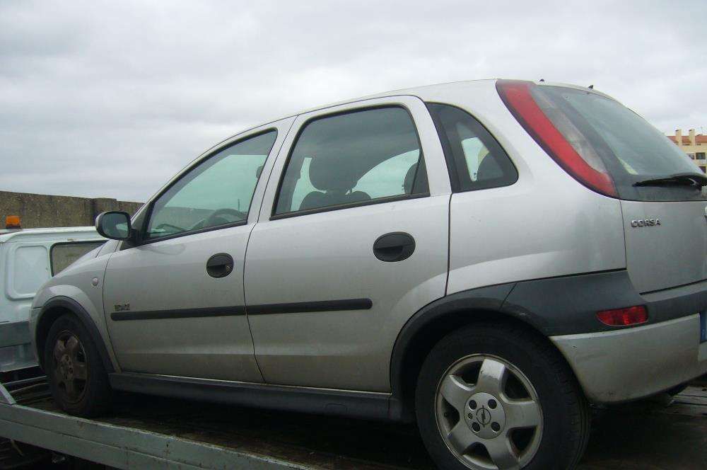 opel corsa 2003 para pecas