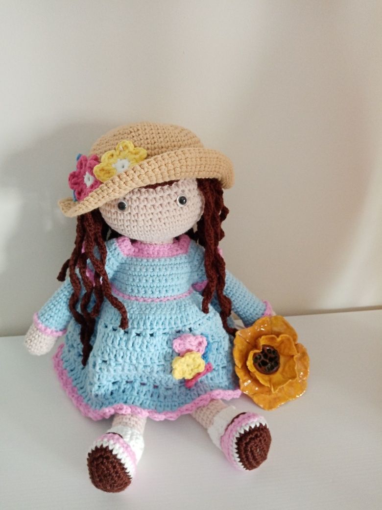 Bonecas feitas á mão com técnica AMIGURUMI - Descida do preço até 31/8