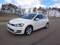 2017 Volkswagen Golf TSI S