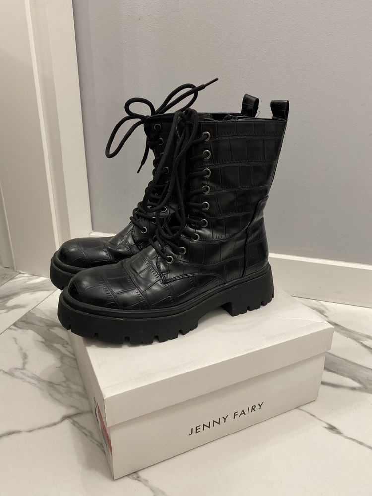 Buty zimowe damskie