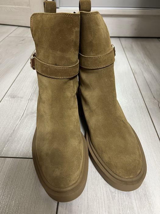 Зимове взуття 36