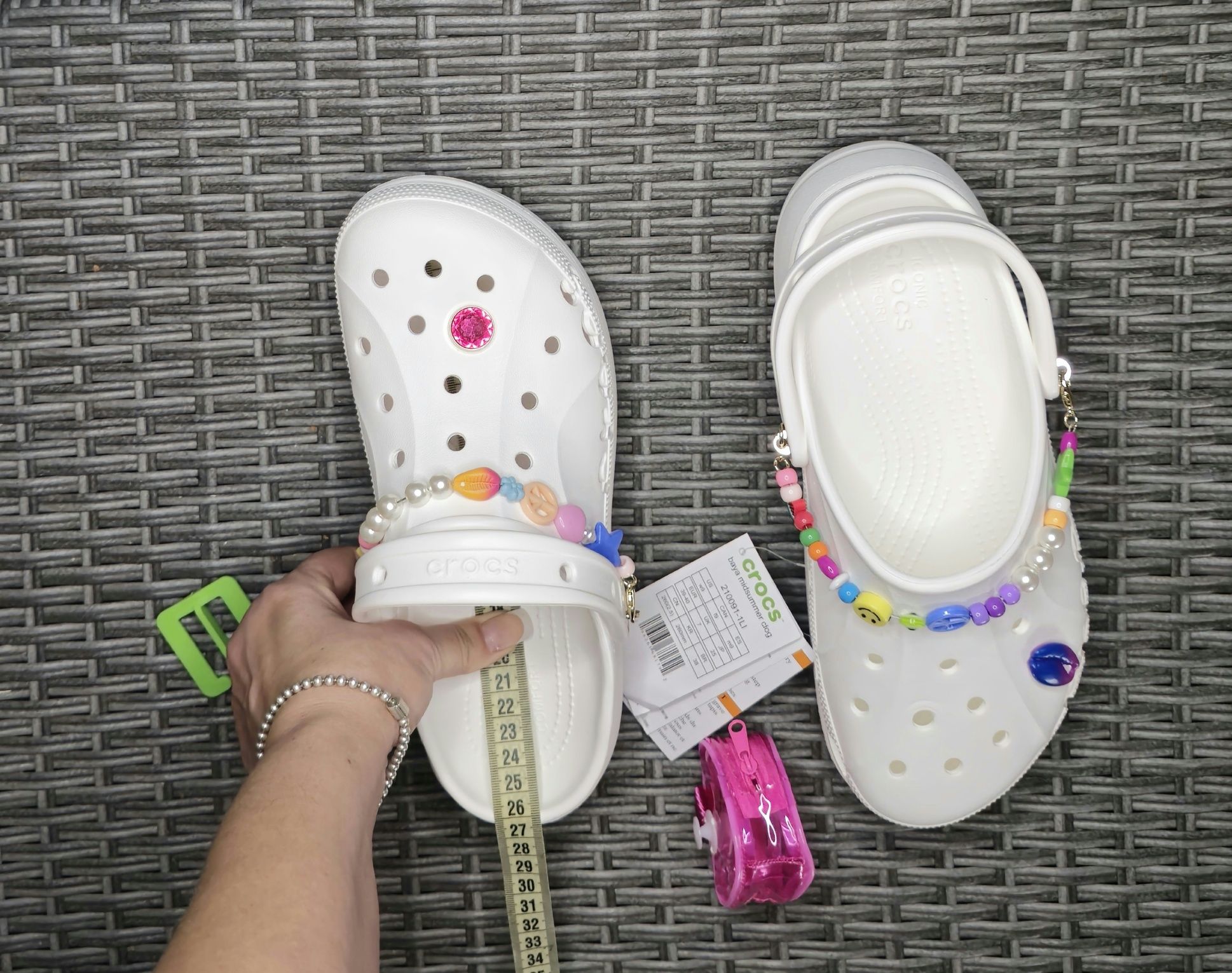зручні сабо Crocs baya , джибітс у комплекті