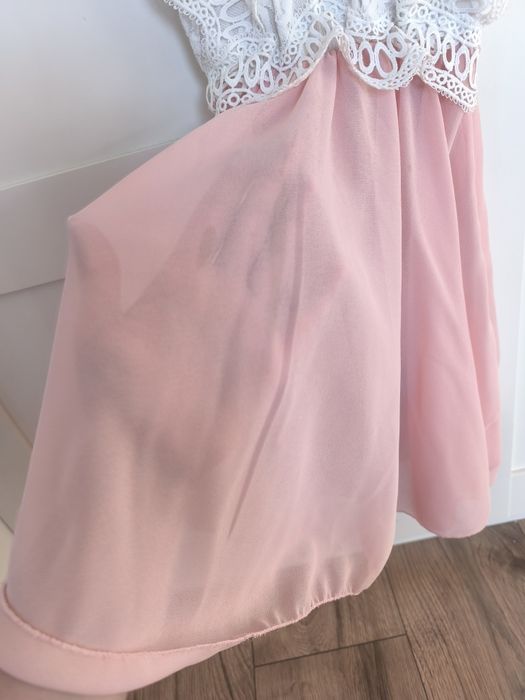 Sukienka dla dziewczynki 98/104 idealna na komunię