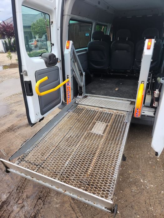 Winda do busa do przewozu osób niepełnosprawnych