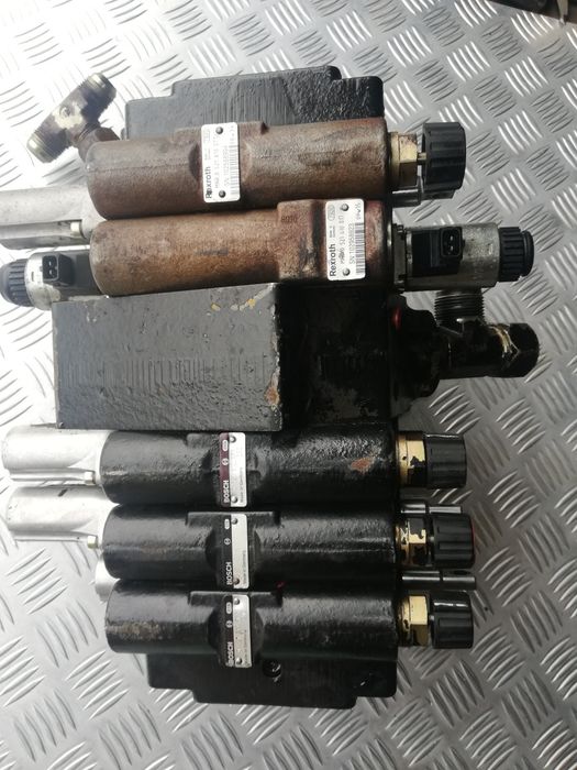 Rozdzielacz hydrauliki EHR Massey Ferguson 8170,8180 części