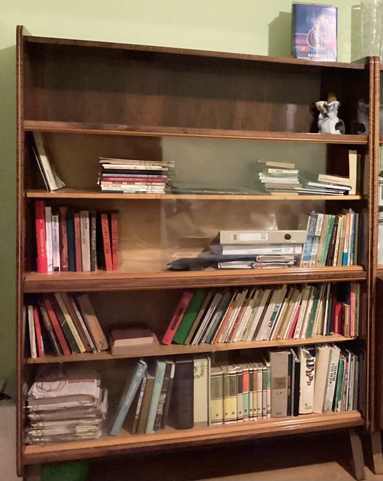 Biblioteczka wysoki połysk orzech(z zestawu mebli -z 1973r stan dobry