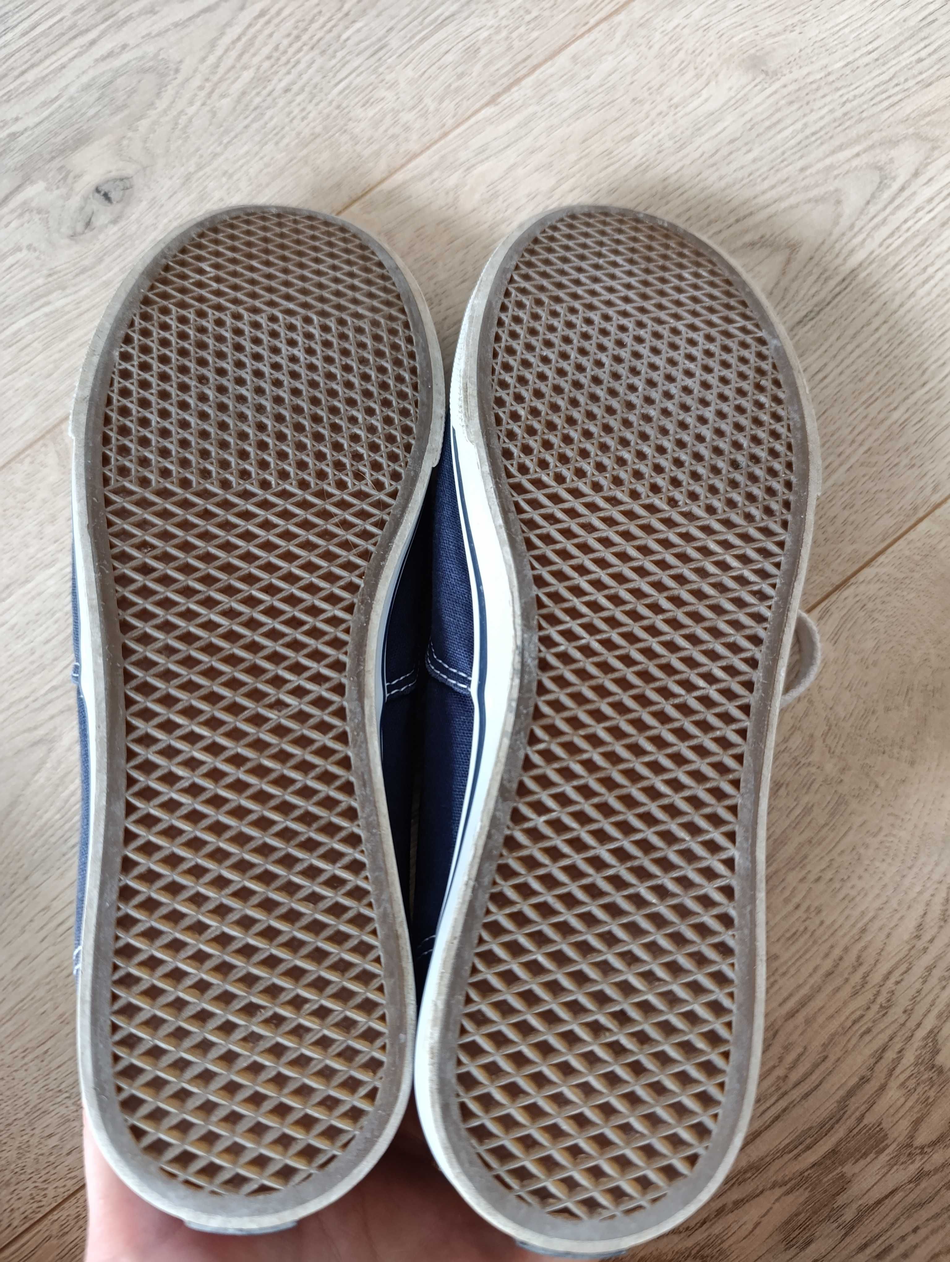 Sneakersy Vans granatowe 39