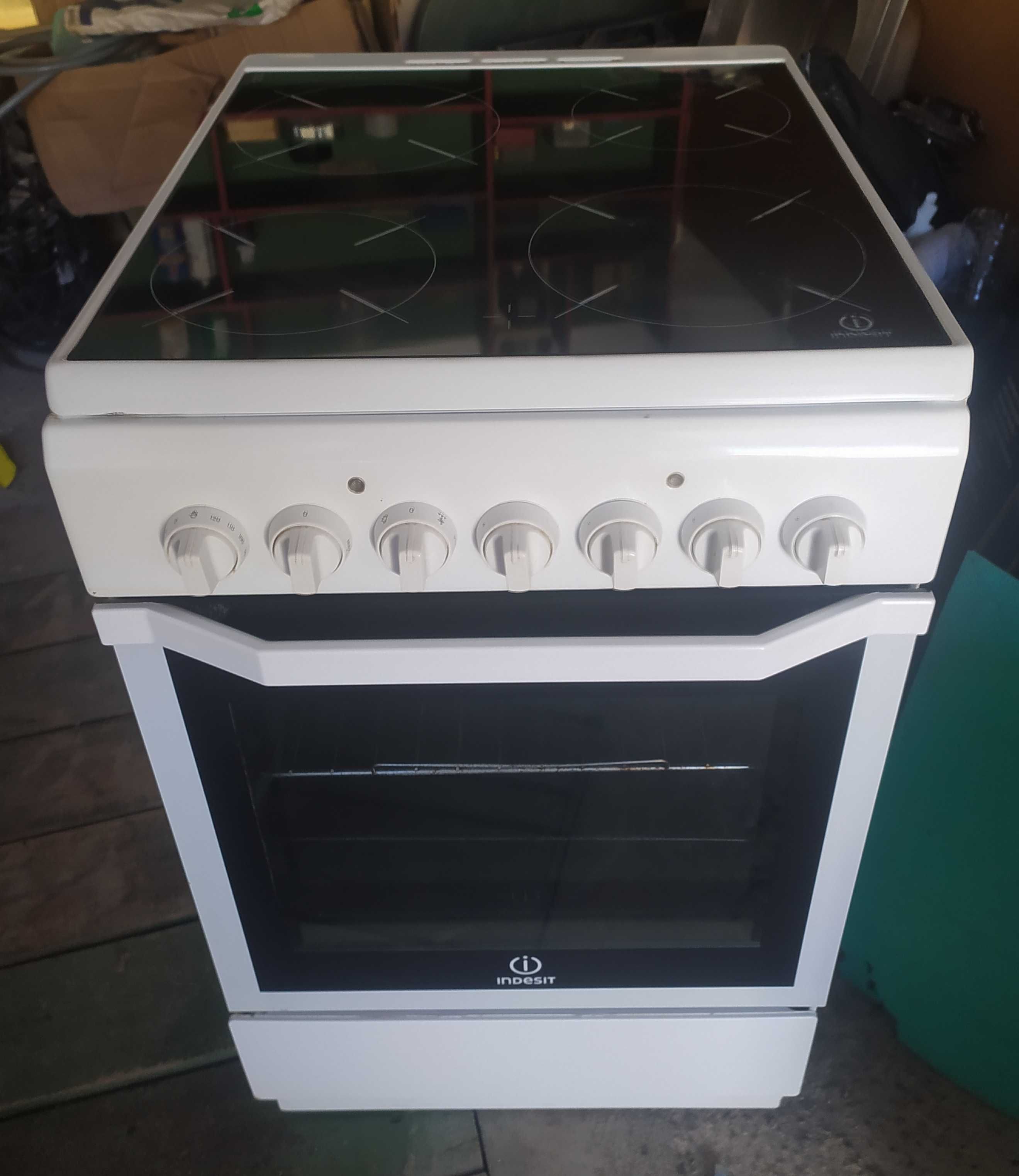 Kuchenka elektryczna * Indesit * stan bdb 100% sprawna