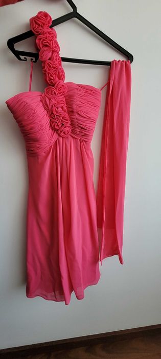 Vendo vestido de cerimónia novo