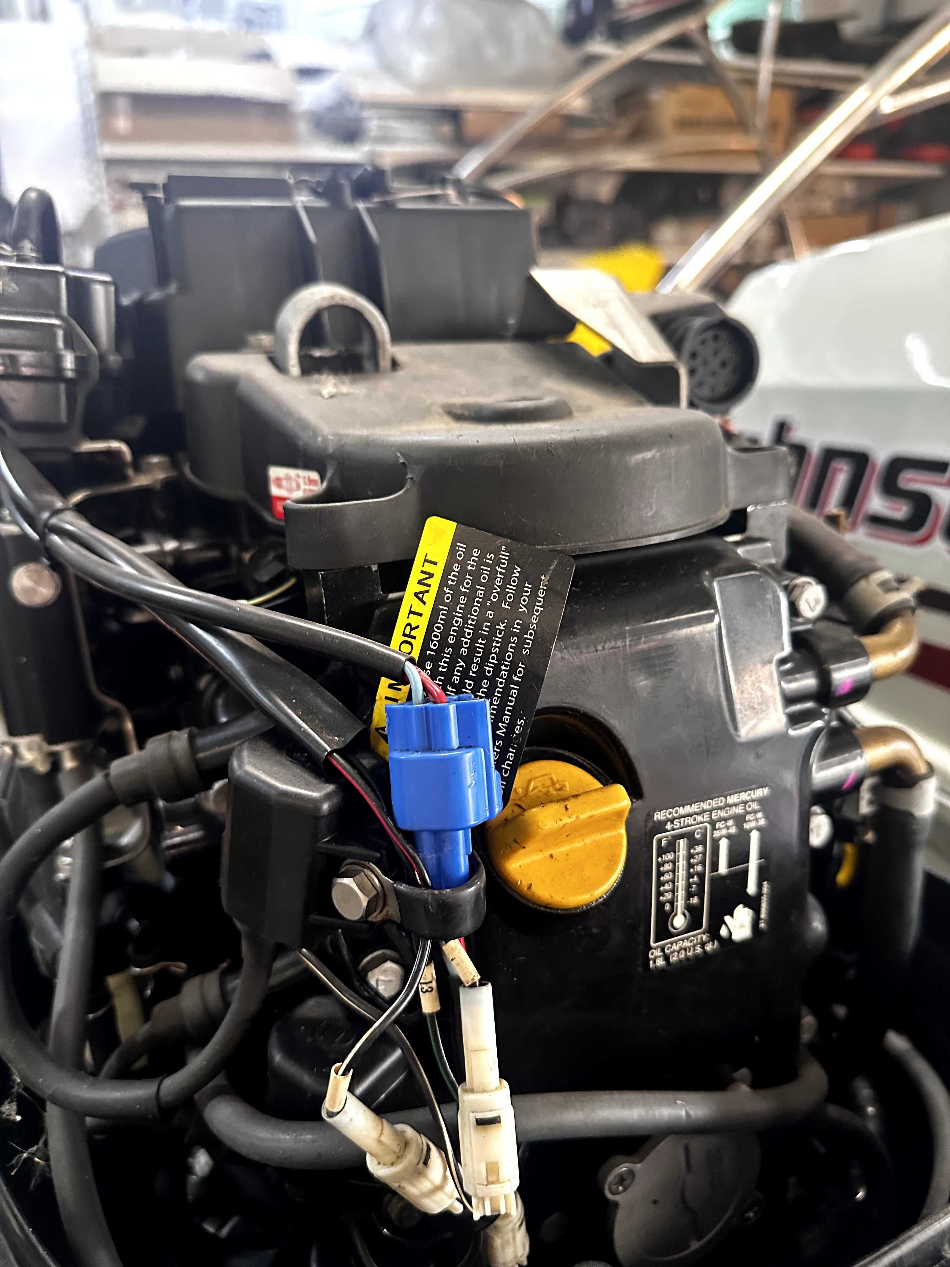 Лодочний мотор Mercury 30 EFI