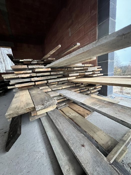 Deski szalunkowe po jednej budowie