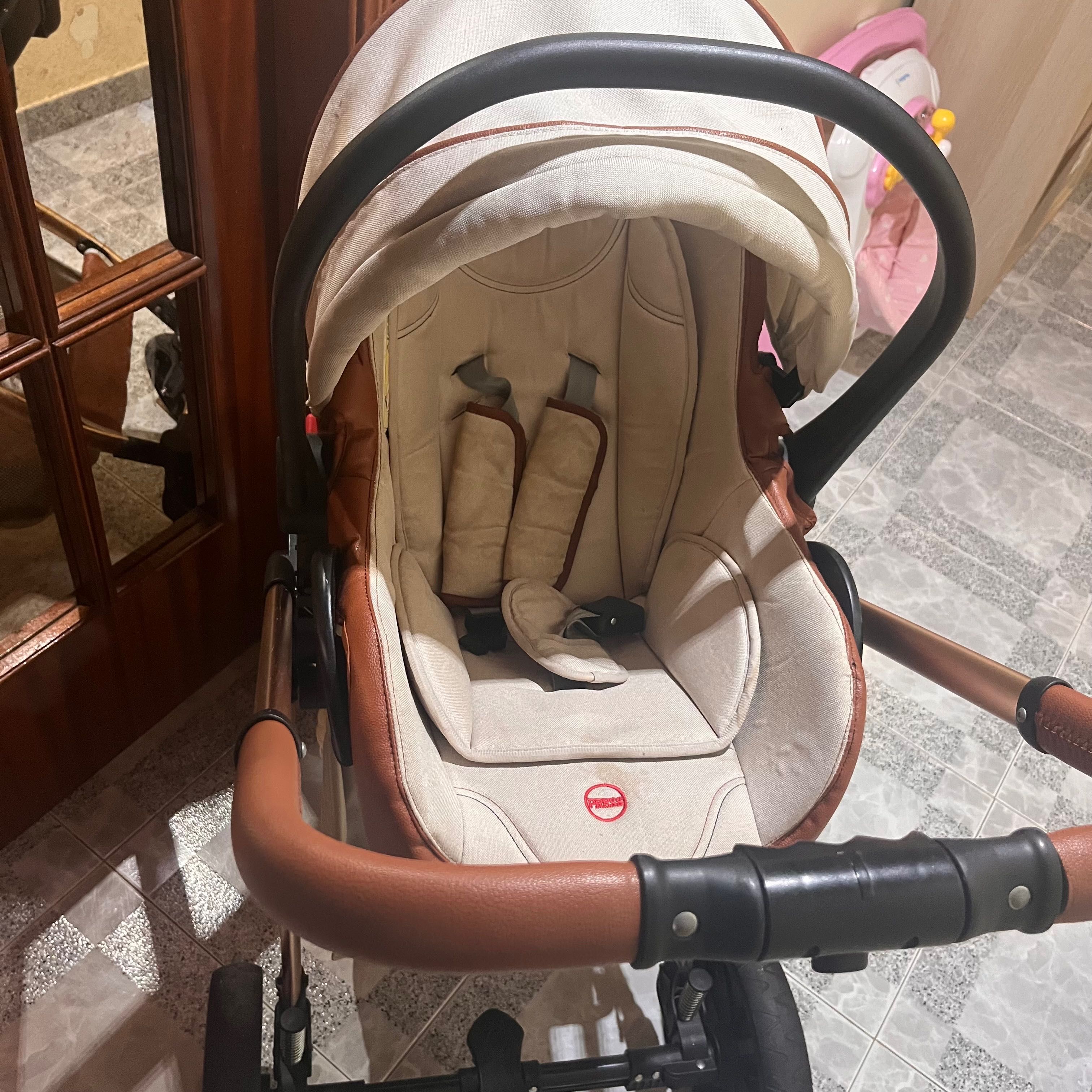 Carrinho completo de bebé