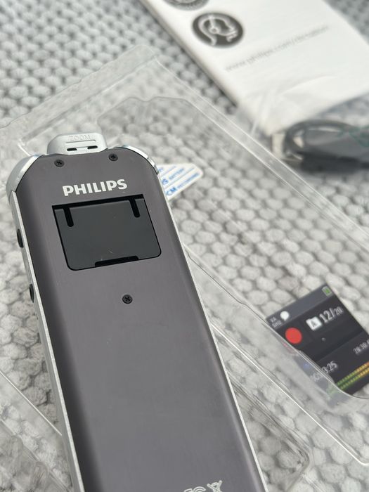 Продам аудіозаписувач PHILIPS (3 мікрофони)