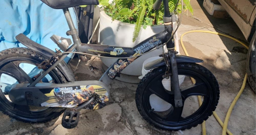 Bicicleta de crianca transformers usada