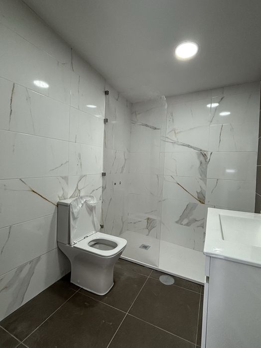 Arrenda-se andar moradia